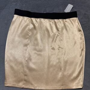 NEW Forever 21+ Plus Size Women’s Short Gold Skirt Stretchy Waist Band (Flawed)
